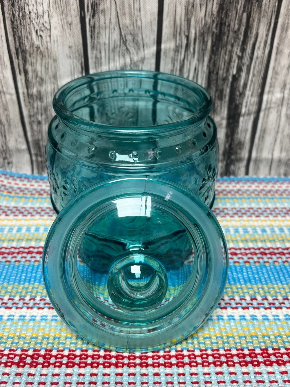 The Pioneer Woman “Cassie” glass embossed canister-small 33oz- 5”x5.75”- Teal